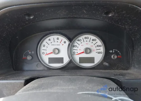 2005 Ford Escape Xlt from USA, damaged, VIN 1FMYU93125KA90999